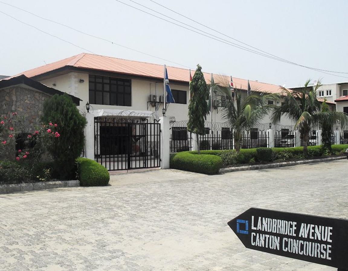 La Playa Suites Lagos Bagian luar foto