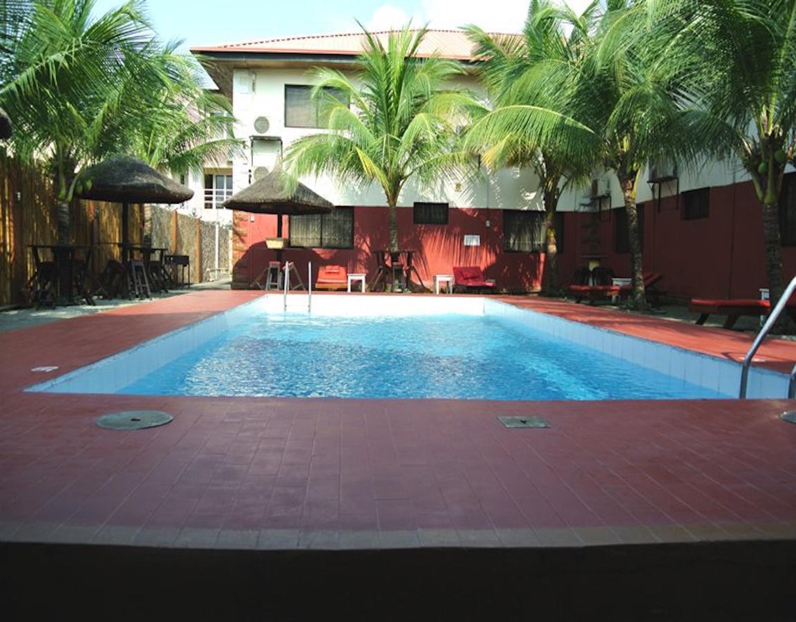 La Playa Suites Lagos Bagian luar foto